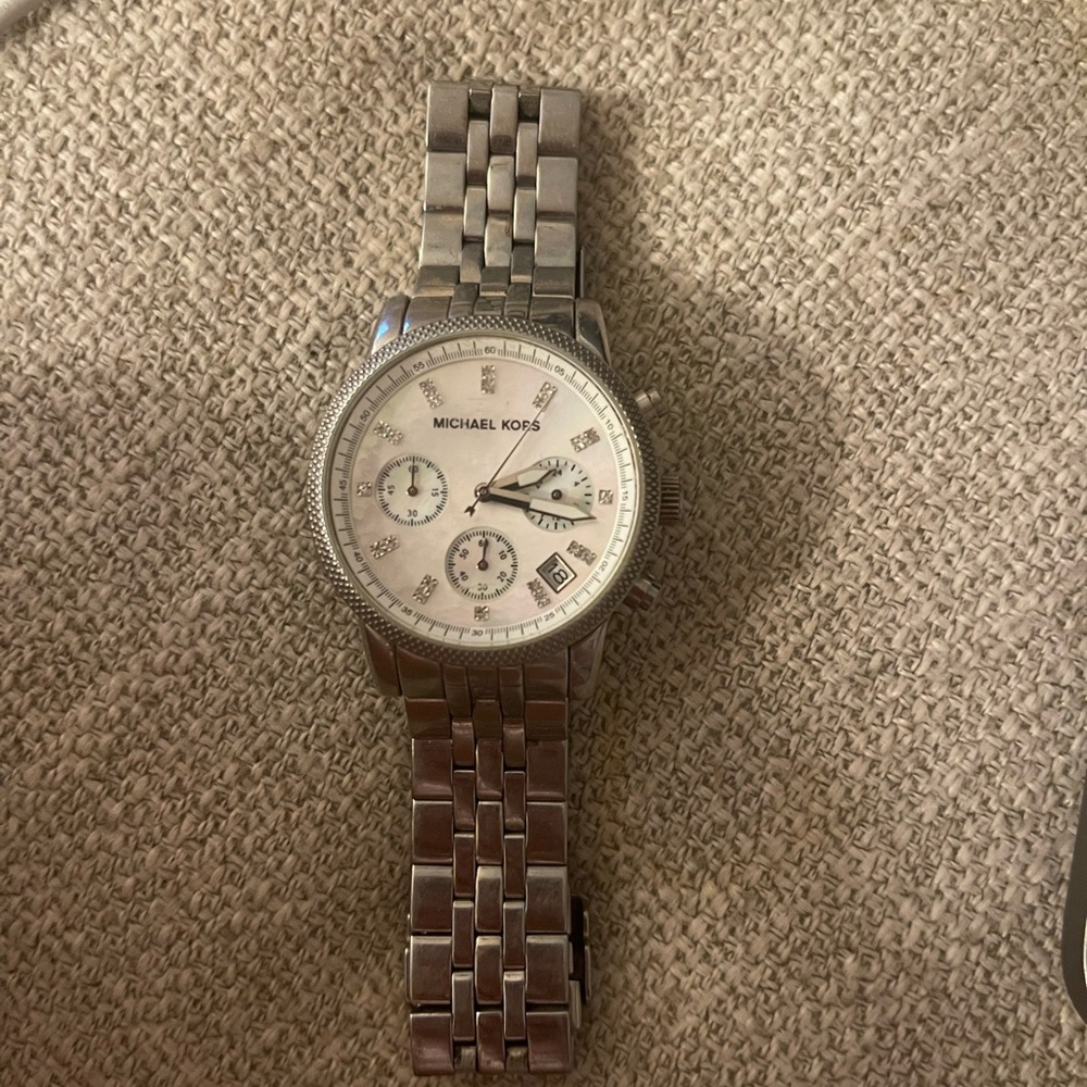 Michael Kors Silver Tone 5020 Watch